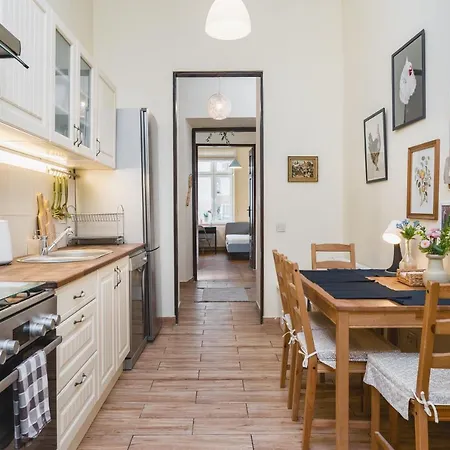 דירה Quiet 4-bedroom Family In The Old Town By Upstairs קרקוב