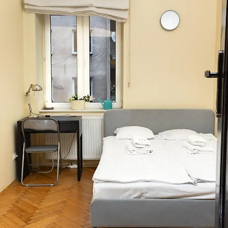Apartament Homely 4 Bedroom - Old Town - By Upstairs *