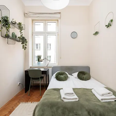 Quiet 4-bedroom Family In The Old Town By Upstairs * קרקוב
