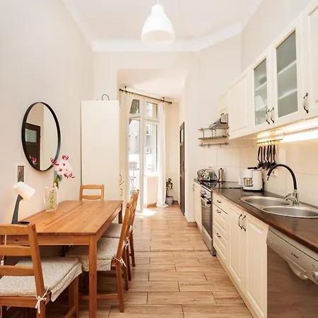 דירה Quiet 4-bedroom Family In The Old Town By Upstairs קרקוב