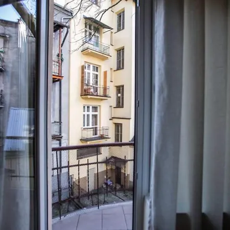 Homely 4 Bedroom - Old Town - By Upstairs Apartmán Krakov