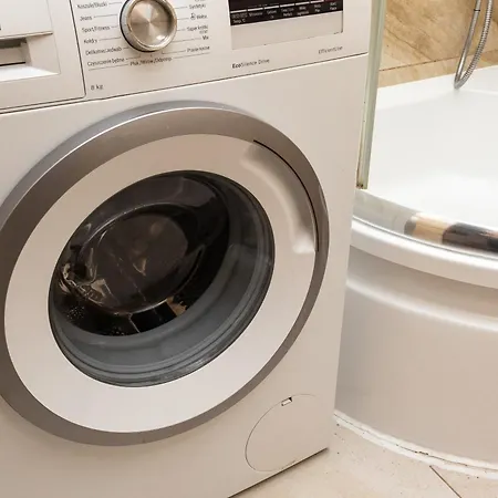 Homely 4 Bedroom - Old Town - By Upstairs * Krakov